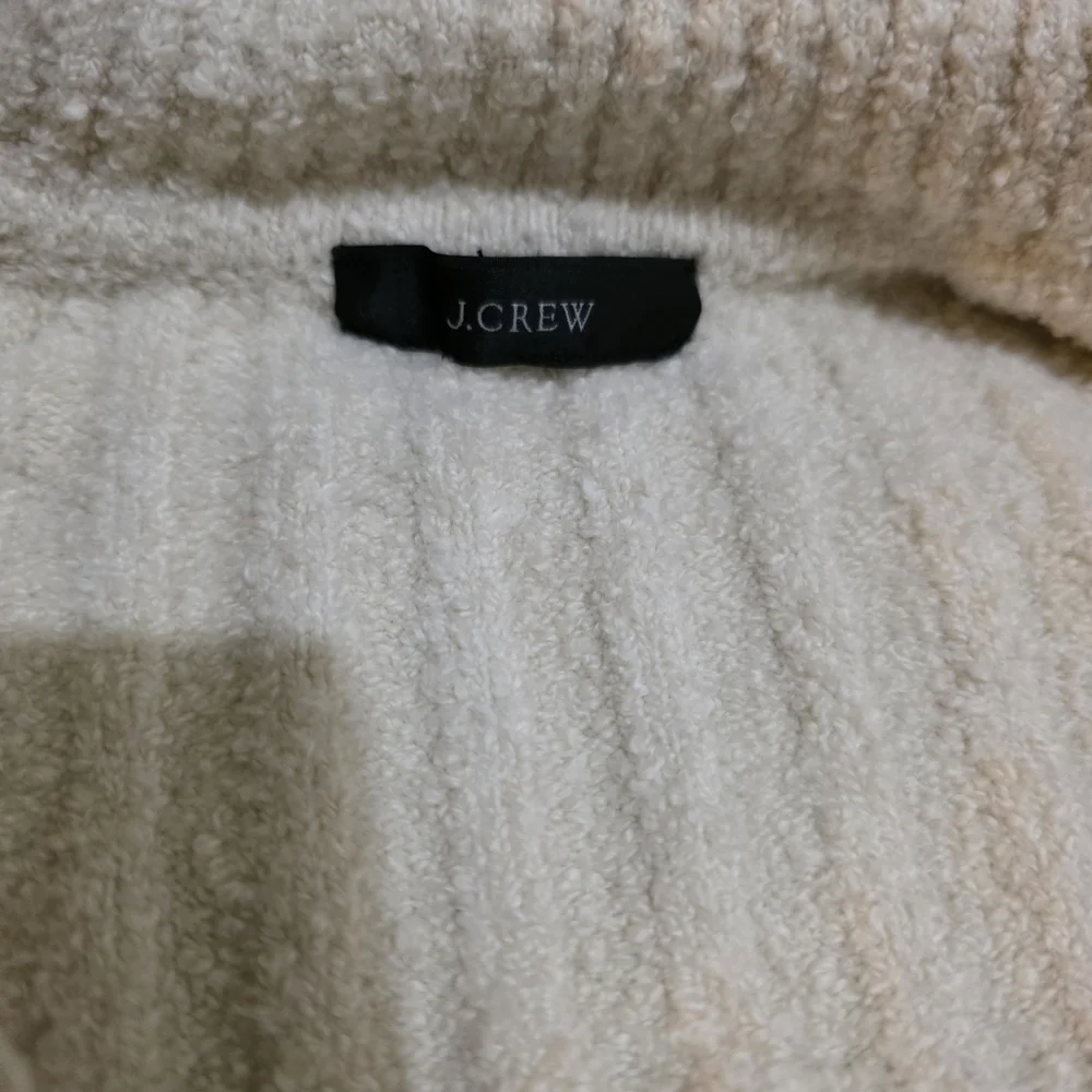 J. Crew EUC Cream V-Neck Soft Ribbed Collar Sweater - Picture 4 of 9